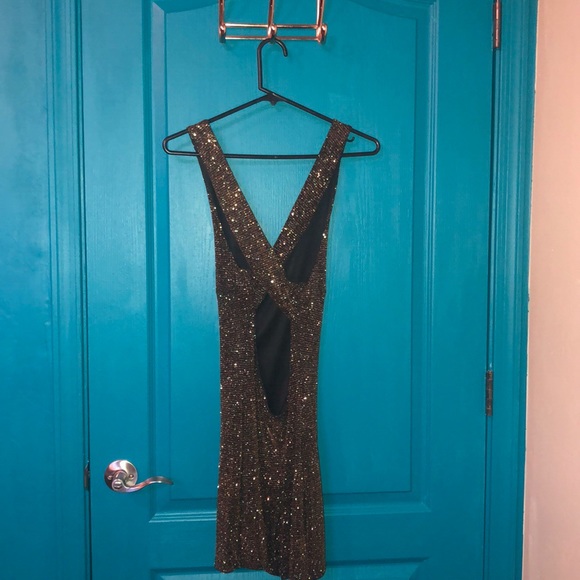 Gold Sparkle Dress with Open Back - Picture 3 of 4